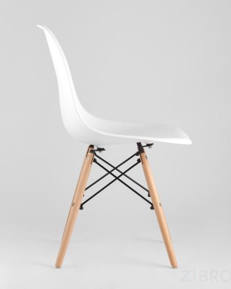 Eames D80 черный, 2 стула Eames DSW белые